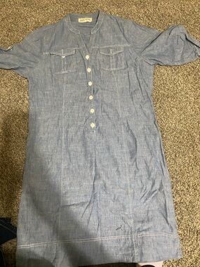 Jones New York Light Blue Chambray Button-Front Tunic